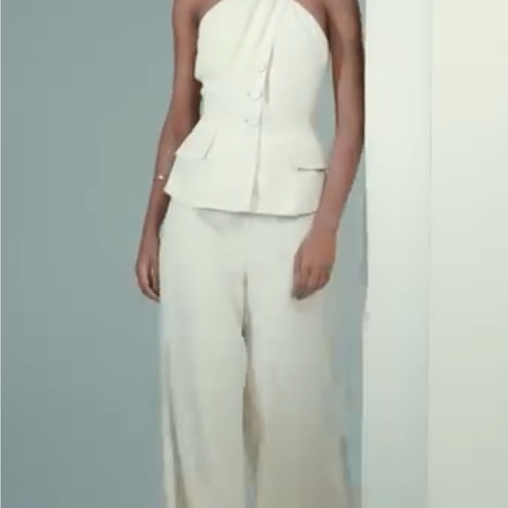 Elegant Cream Women's Jumpsuit - Picture 3 of 3
